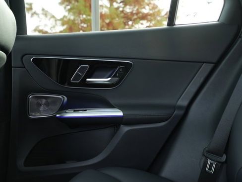 Used 2026 Mercedes-Benz GLC 300 4MATIC image 43