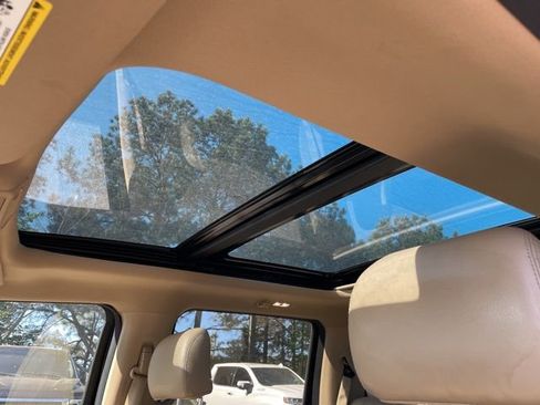 Used 2016 Ford F150 Lariat w/ Equipment Group 502A Luxury image 10