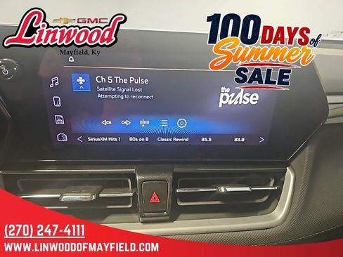 Used 2025 Chevrolet TrailBlazer LT AWD/4WD image 21