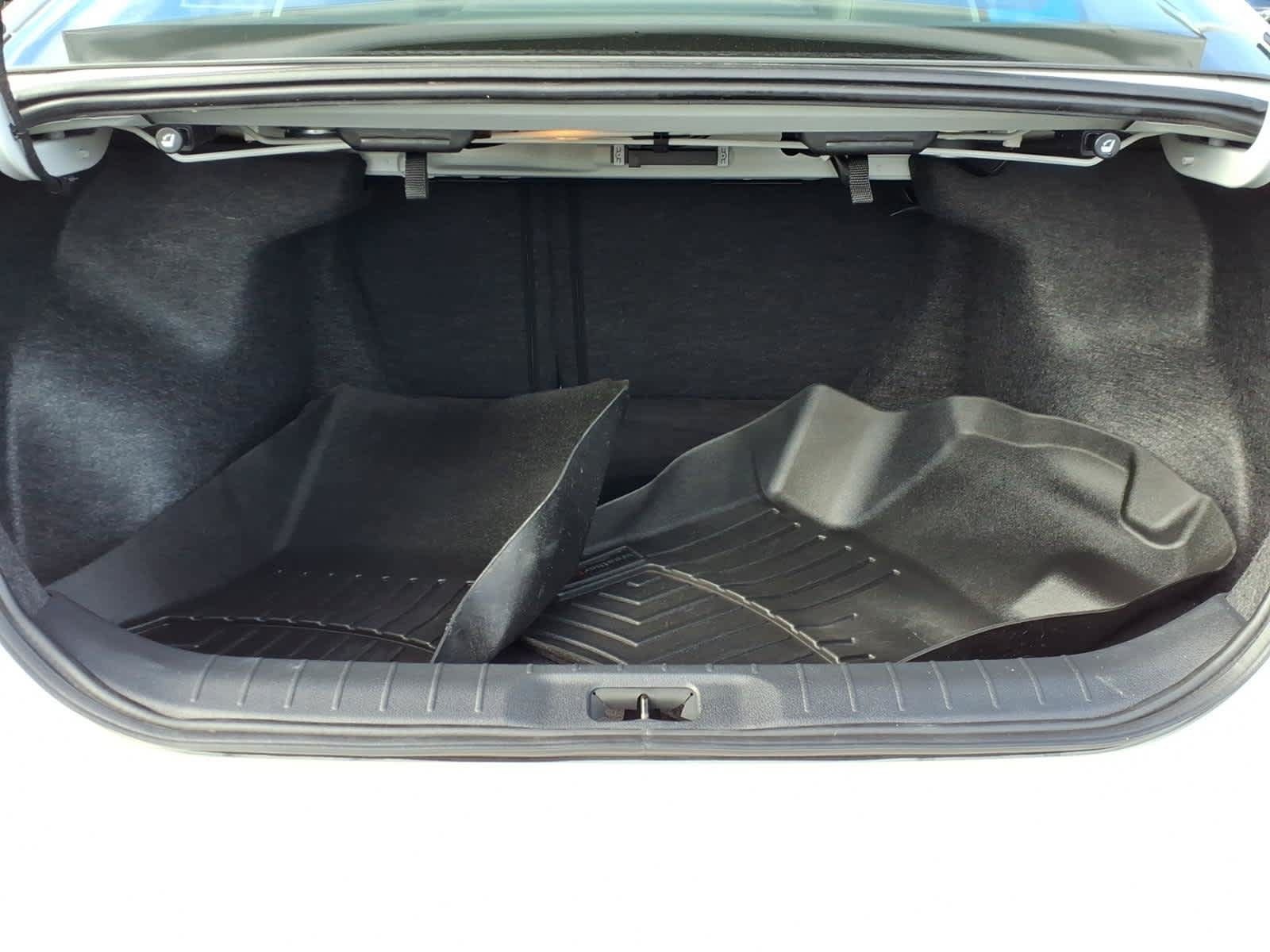 Used 2024 Nissan Altima 2.5 SL AWD/4WD image 16