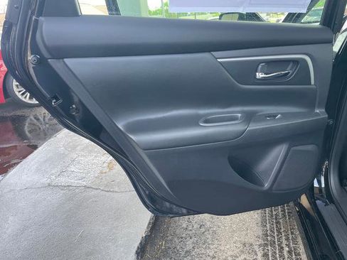 Used 2017 Nissan Altima 2.5 SR image 10