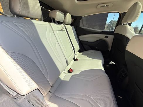 Used 2022 Ford Mustang Mach-E Premium image 5