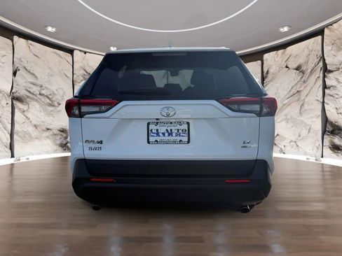 Used 2024 Toyota RAV4 LE image 4