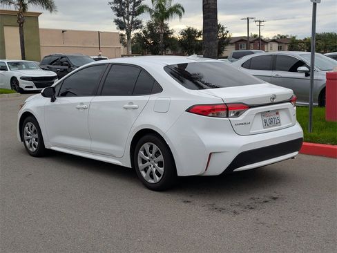 Certified 2022 Toyota Corolla LE image 4