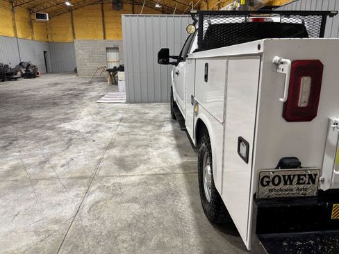 Used 2020 Ford F250 XL w/ Power Equipment Group AWD/4WD image 9
