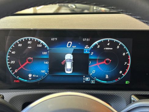 Used 2023 Mercedes-Benz CLA 250 image 38