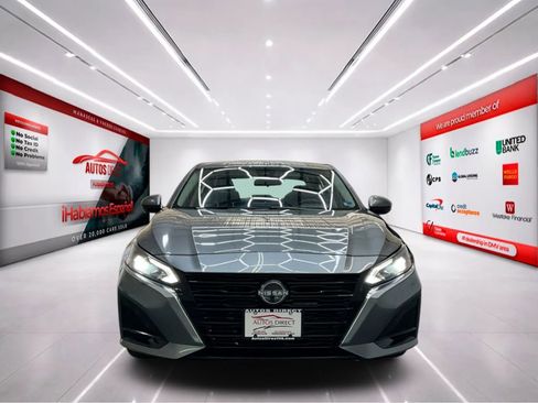 Used 2023 Nissan Altima 2.5 SL AWD/4WD image 2