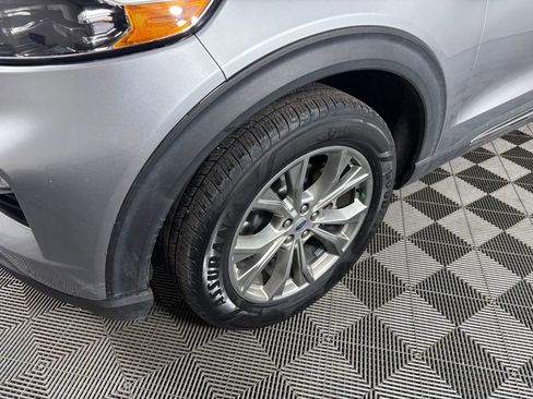 Certified 2022 Ford Explorer Limited image 9