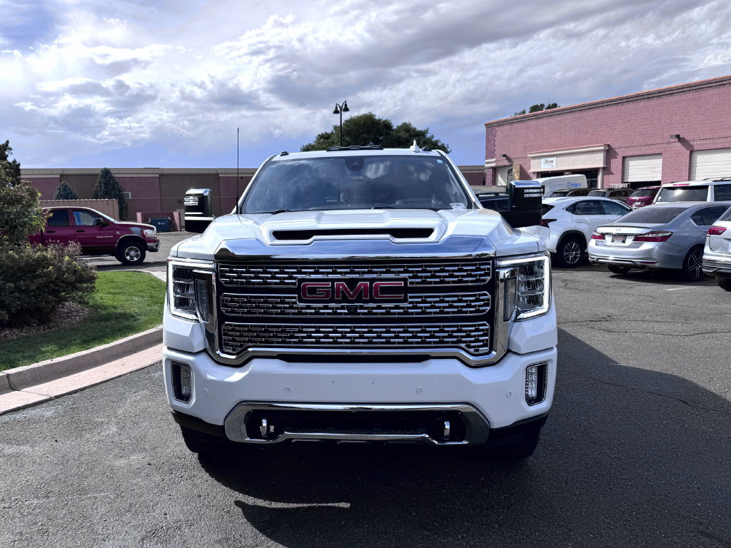 Used 2021 GMC Sierra 2500 Denali w/ Denali Ultimate Package AWD/4WD image 3