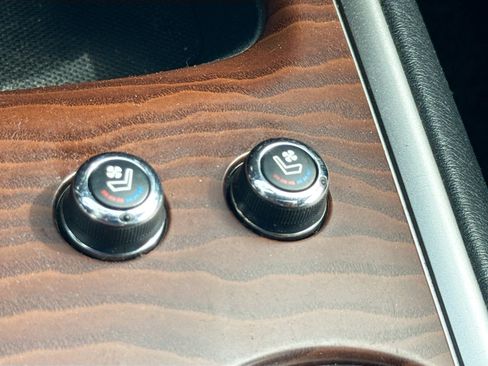 Used 2020 Nissan Pathfinder Platinum AWD/4WD image 21