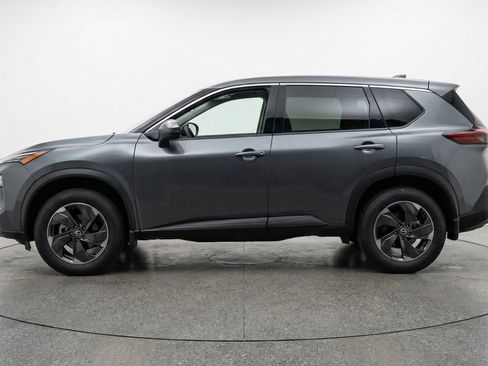 Used 2025 Nissan Rogue SV AWD/4WD image 5