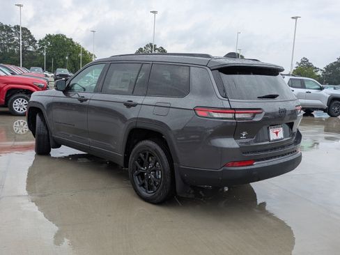 New 2026 Jeep Grand Cherokee L 4WD image 3