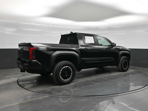 Used 2024 Toyota Tacoma TRD Off-Road w/ TRD Off Road Upgrade Package AWD/4WD image 8