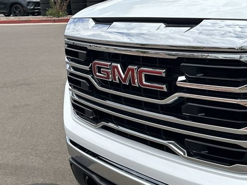 Used 2026 GMC Sierra 1500 SLT AWD/4WD image 30