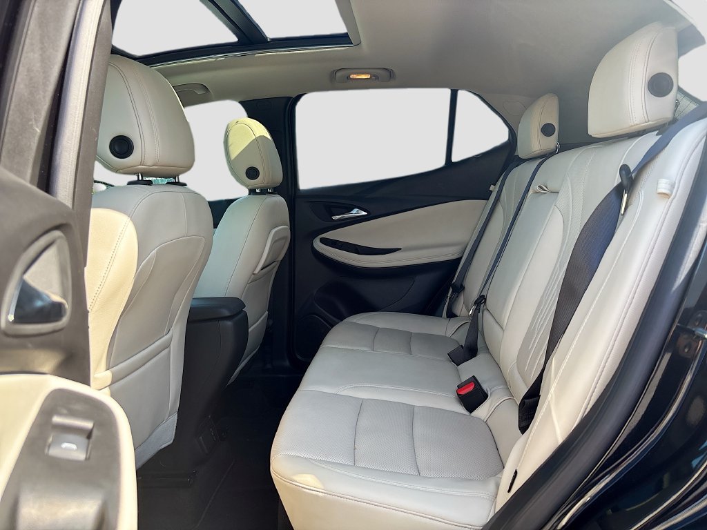 Used 2025 Buick Encore GX Avenir w/ Avenir Technology Package FWD image 17