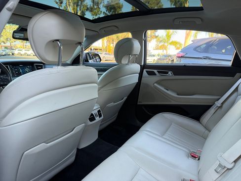 Used 2017 Genesis G80 3.8 w/ Option Group 03 image 16