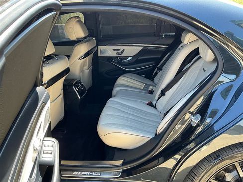 Used 2015 Mercedes-Benz S 63 AMG 4MATIC Sedan image 34