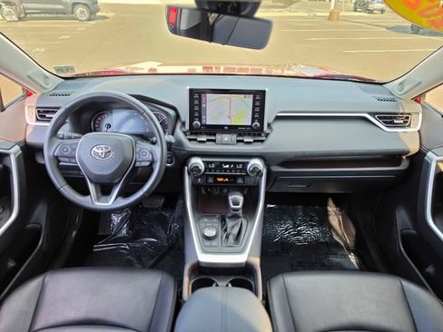 Used 2021 Toyota RAV4 Limited AWD/4WD image 31