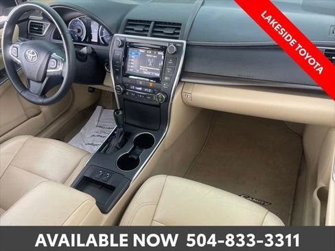 Certified 2017 Toyota Camry XLE FWD image 17