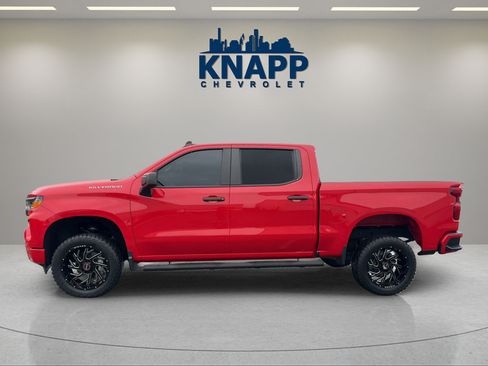 Used 2024 Chevrolet Silverado 1500 Custom RWD image 2