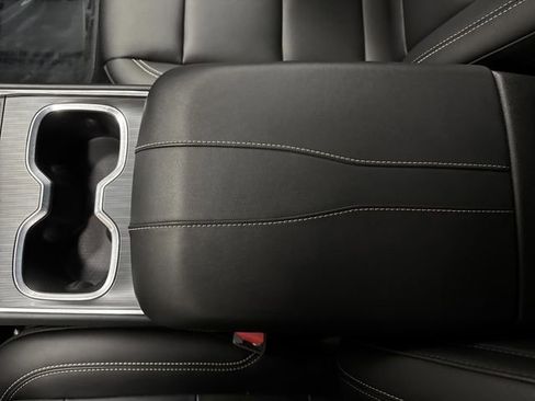 Used 2024 GMC Acadia Elevation w/ Trailering Package image 21