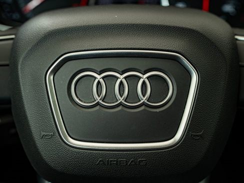 Used 2023 Audi Q5 2.0T Premium w/ Convenience Package image 27