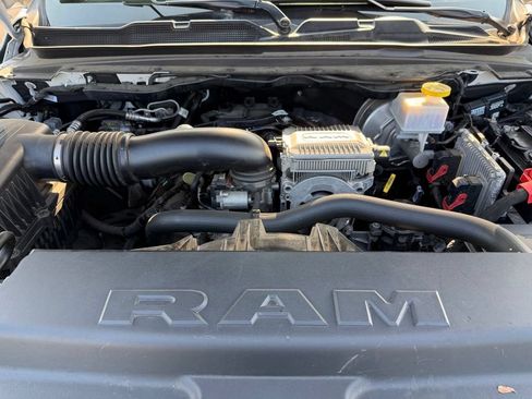 Used 2021 RAM 1500 Laramie AWD/4WD image 10