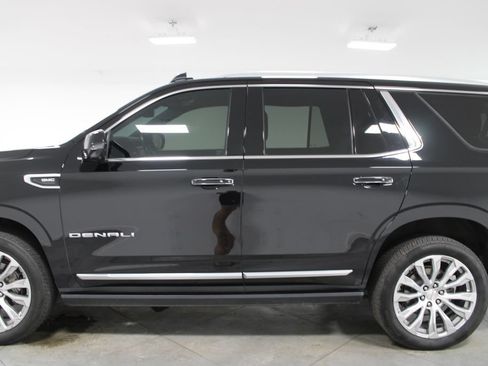 Used 2022 GMC Yukon Denali AWD/4WD image 6