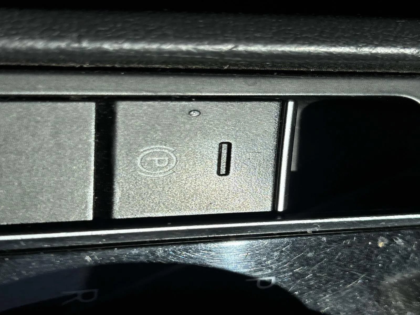 Used 2019 Volkswagen Jetta R-Line FWD image 28