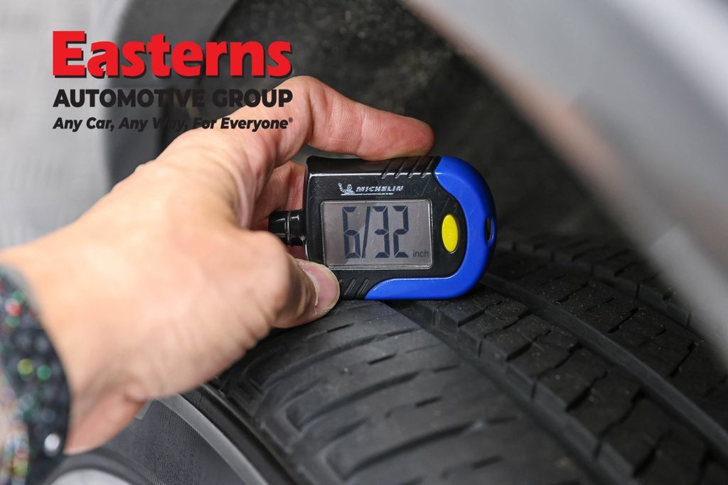 Used 2024 Dodge Durango GT AWD/4WD image 32