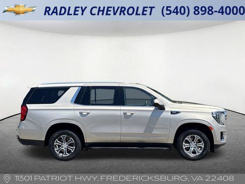Used 2022 GMC Yukon SLE w/ Gmc Pro Safety Plus Package AWD/4WD image 6