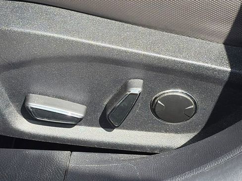 Used 2020 Ford Fusion SE w/ Equipment Group 151A image 17