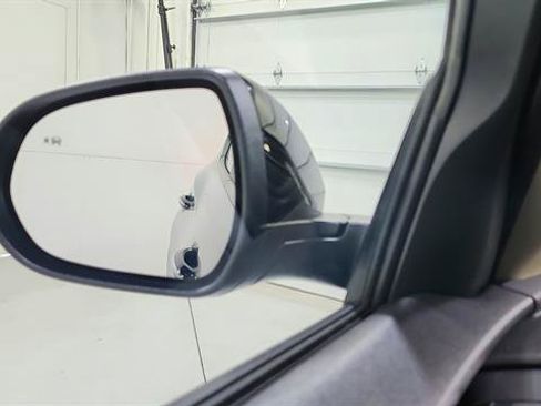 Used 2025 Buick Encore GX Preferred FWD image 13