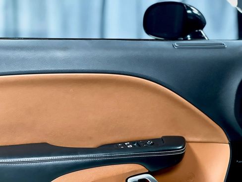 Used 2017 Dodge Challenger SRT w/ Technology Group image 36