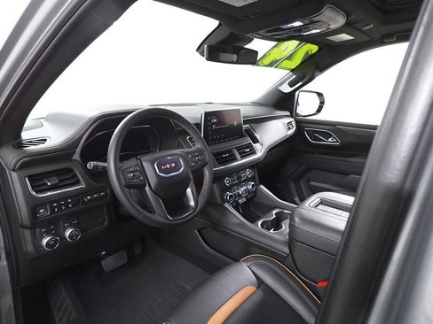 Used 2024 GMC Yukon AT4 w/ Technology Package image 14