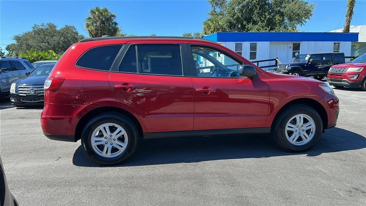 Used 2010 Hyundai Santa Fe GLS FWD image 8