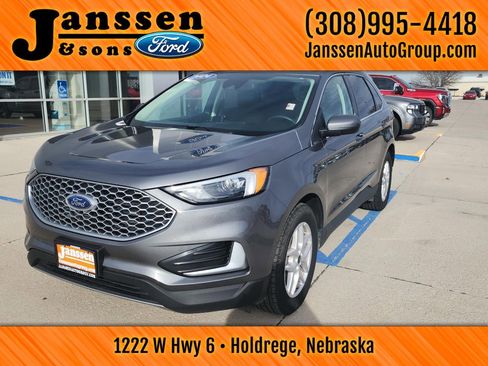 Used 2024 Ford Edge SEL image 2