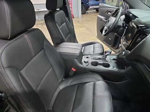 Used 2023 Chevrolet Traverse RS w/ LPO, Floor Liner Package image 12