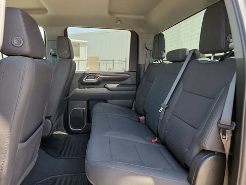 Used 2025 Chevrolet Silverado 2500 LT w/ Convenience Package AWD/4WD image 16