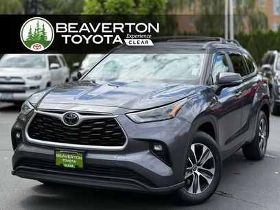 Used 2023 Toyota Highlander XLE