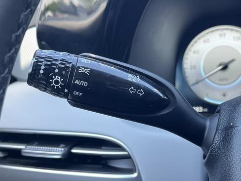 Used 2025 Hyundai Palisade SEL FWD image 32