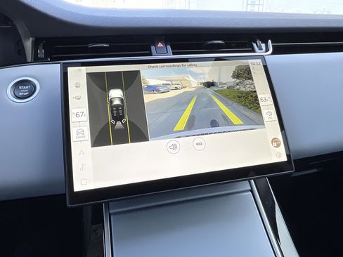 Used 2024 Land Rover Range Rover Evoque S image 18