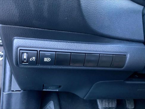 Used 2024 Toyota Corolla LE FWD image 33