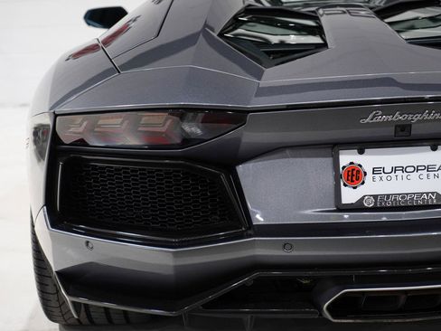 Used 2014 Lamborghini Aventador LP 700-4 image 39