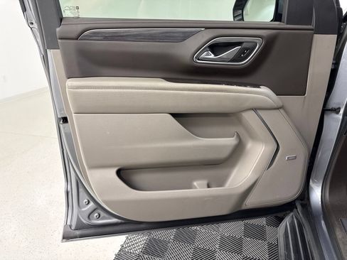 Used 2022 GMC Yukon SLT w/ SLT Luxury Package RWD image 12