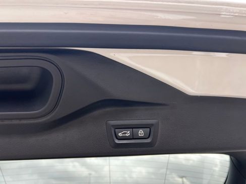 Used 2021 BMW X5 sDrive40i w/ M Sport Package image 42