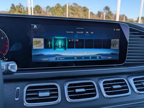 New 2026 Mercedes-Benz GLS 580 4MATIC image 11