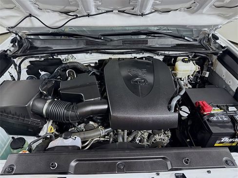 Certified 2020 Toyota Tacoma TRD Off-Road image 27