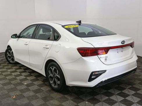 Used 2020 Kia Forte LXS FWD image 7