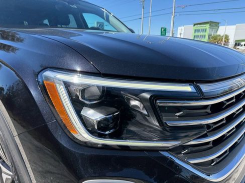 Used 2024 Volkswagen Atlas SE image 4